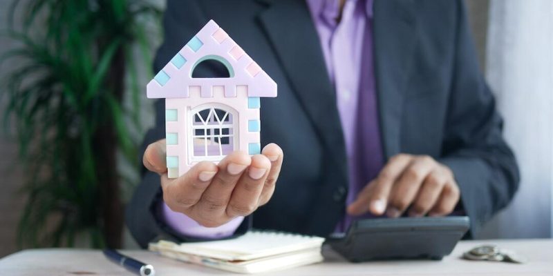 real estate specialist